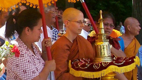 Women in American Buddhism